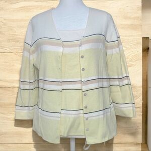 VTG JEANNE PIERRE Cream and Yellow Striped Cardigan Size Small.